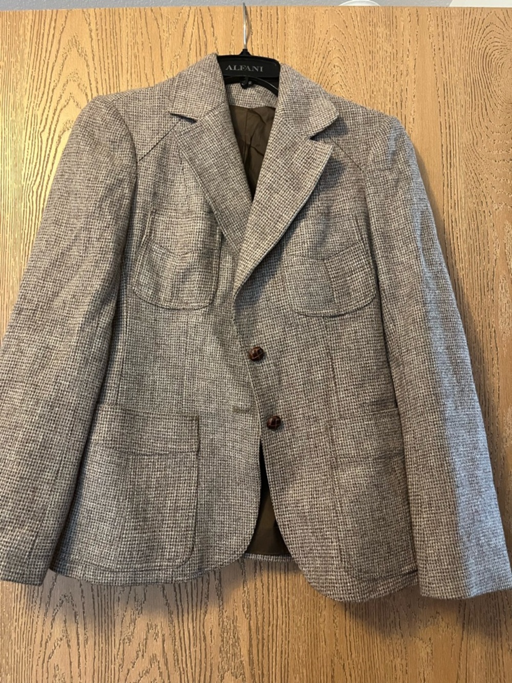 P.B.D International- made in Romania  Gray Tweed Wool Sports Jacket